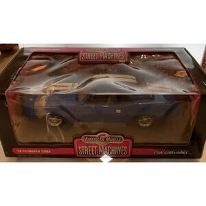 1970 Plymouth Cuda Blue American Muscle Street Machines ERTL New in Original Box